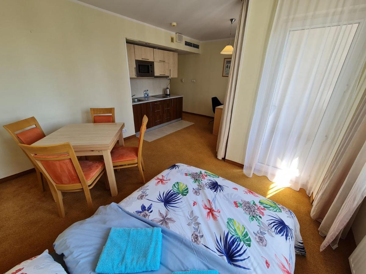 10Q - Z6 Apartament 804 Apartment Варшава Екстериор снимка